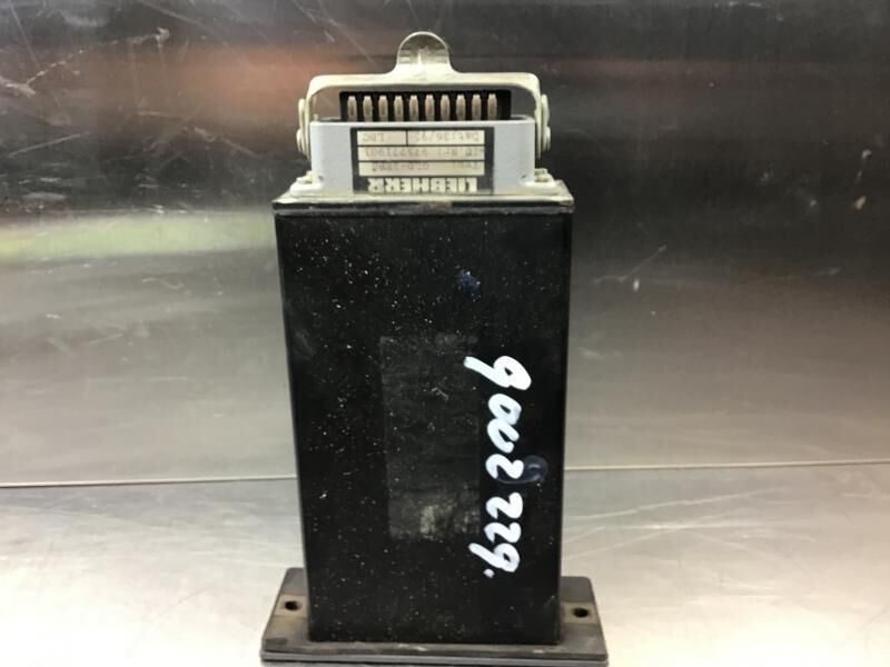 Liebherr Maxiumum Load Relay - Unidad de control: foto 2 Liebherr Maxiumum Load Relay - Unidad de control: foto 2