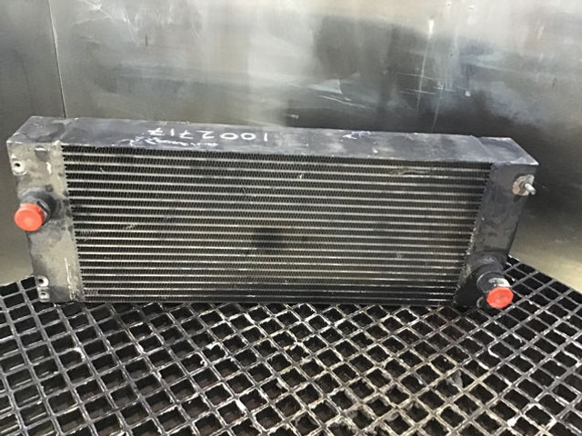 Liebherr Oilcooler - Enfriador de aceite: foto 2 Liebherr Oilcooler - Enfriador de aceite: foto 2