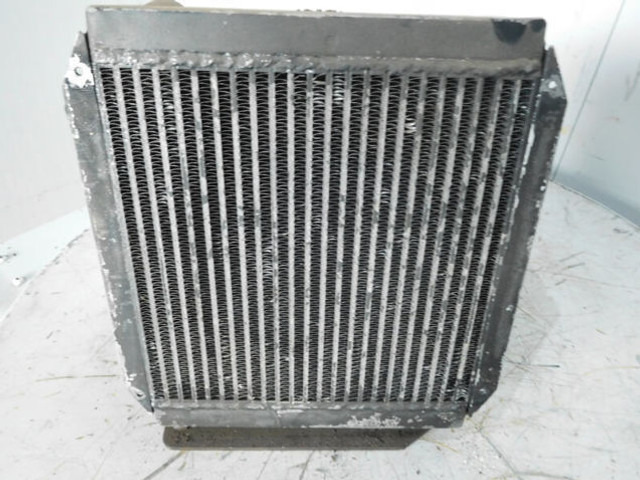 Liebherr Oilcooler - Enfriador de aceite: foto 1 Liebherr Oilcooler - Enfriador de aceite: foto 1