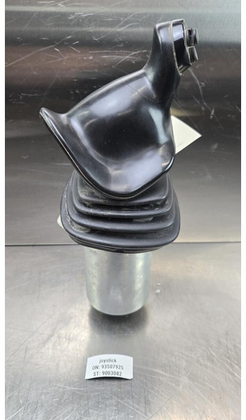 Liebherr PR716 / PR716 LGP / PR716 XL / PR726 / PR726 LGP / PR726 XL / PR736 / PR736 L / PR736 LGP / PR736 XL / PR746 / PR746 L / PR746 L - Palanca de cambio: foto 1 Liebherr PR716 / PR716 LGP / PR716 XL / PR726 / PR726 LGP / PR726 XL / PR736 / PR736 L / PR736 LGP / PR736 XL / PR746 / PR746 L / PR746 L - Palanca de cambio: foto 1