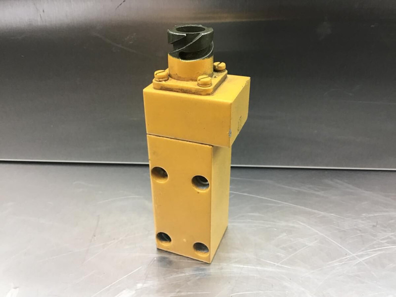 Liebherr R952 Li / R974B / A954 Li / R974 / R962 HD / R962 LC / R954 / R964 - Caja de cambios: foto 3 Liebherr R952 Li / R974B / A954 Li / R974 / R962 HD / R962 LC / R954 / R964 - Caja de cambios: foto 3