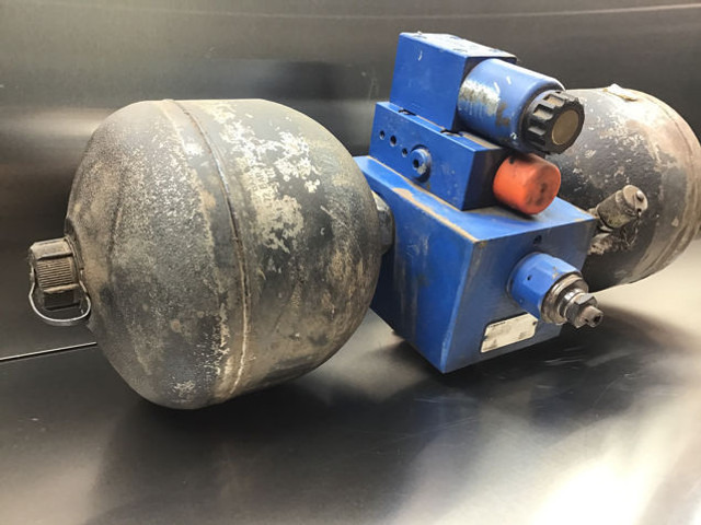 Amortiguadores Liebherr Shock Absorber: foto 8 Amortiguadores Liebherr Shock Absorber: foto 8