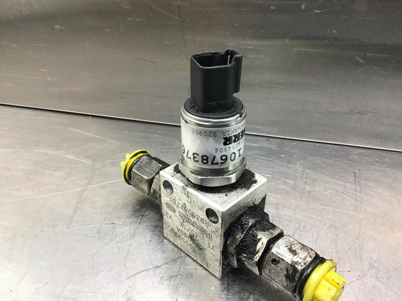 Liebherr Valve - Hidráulica: foto 1 Liebherr Valve - Hidráulica: foto 1