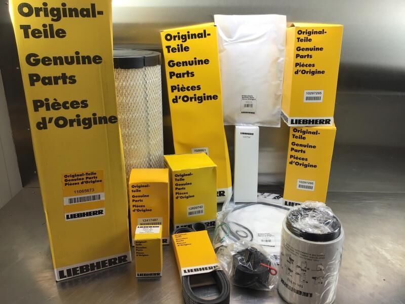 Liebherr Service Kit 2000 hours R906/R916/R926 - Piezas de recambio: foto 1 Liebherr Service Kit 2000 hours R906/R916/R926 - Piezas de recambio: foto 1