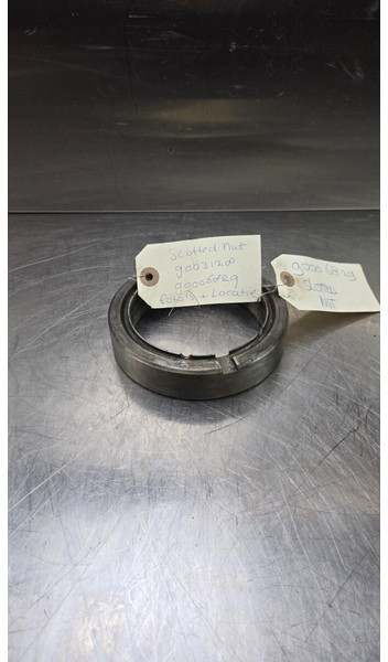 Liebherr Slotted nut - Piezas de recambio: foto 1 Liebherr Slotted nut - Piezas de recambio: foto 1