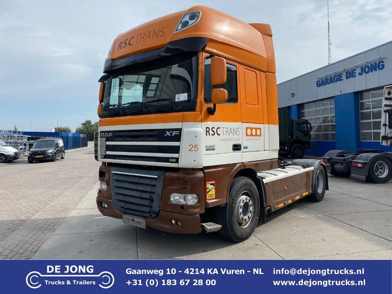DAF XF 105.460 / 2x Tank / Euro 5 / ADR / Full Spoilers - Cabeza tractora: foto 1 DAF XF 105.460 / 2x Tank / Euro 5 / ADR / Full Spoilers - Cabeza tractora: foto 1
