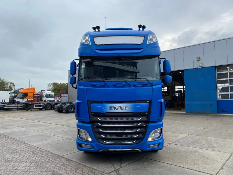 DAF XF 106.480 SSC / Full spoilers / Retarder / Stand Airco / Hydraulic - Cabeza tractora: foto 2 DAF XF 106.480 SSC / Full spoilers / Retarder / Stand Airco / Hydraulic - Cabeza tractora: foto 2