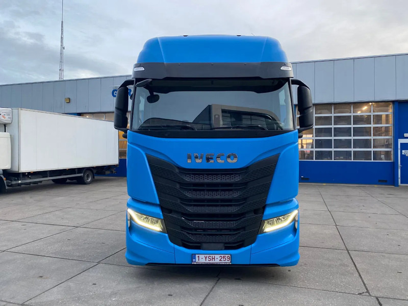 Iveco S-WAY 460 / Intarder / 2x Tank / Euro 6 - Cabeza tractora: foto 2 Iveco S-WAY 460 / Intarder / 2x Tank / Euro 6 - Cabeza tractora: foto 2