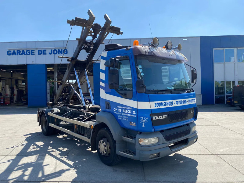 DAF LF 55.220 / Cable System / Manual / Euro 3 - Camión con equipo de cable: foto 3 DAF LF 55.220 / Cable System / Manual / Euro 3 - Camión con equipo de cable: foto 3