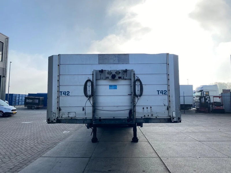 Schmitz Cargobull S01 / Plateau Trailer / 2x Lift Axle / SAF - Semirremolque plataforma/ Caja abierta: foto 5 Schmitz Cargobull S01 / Plateau Trailer / 2x Lift Axle / SAF - Semirremolque plataforma/ Caja abierta: foto 5