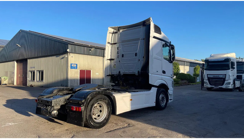 Mercedes-Benz Actros 1945 - Cabeza tractora: foto 5 Mercedes-Benz Actros 1945 - Cabeza tractora: foto 5