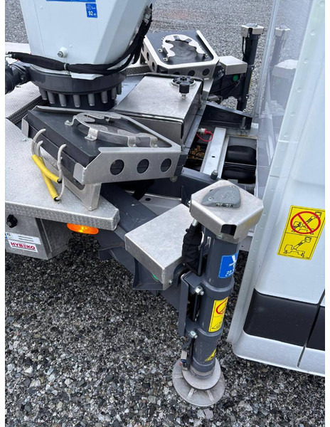 Camión con plataforma elevadora Mercedes-Benz Dino 230VTH: foto 19 Camión con plataforma elevadora Mercedes-Benz Dino 230VTH: foto 19