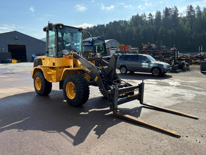 Volvo L 30 GS - Cargadora de ruedas: foto 4 Volvo L 30 GS - Cargadora de ruedas: foto 4