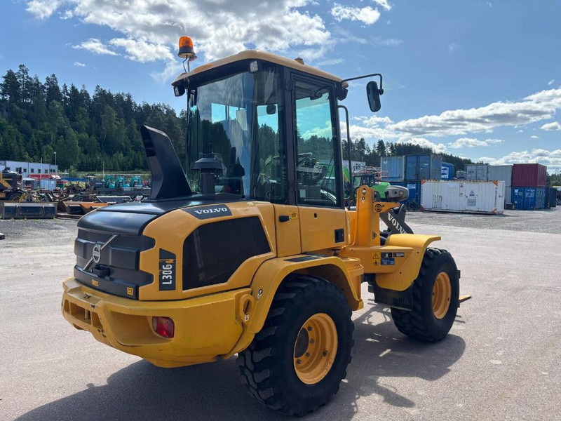 Volvo L 30 GS - Cargadora de ruedas: foto 3 Volvo L 30 GS - Cargadora de ruedas: foto 3
