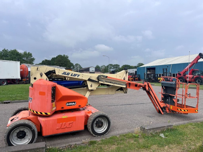 JLG E450AJ - Plataforma articulada: foto 5 JLG E450AJ - Plataforma articulada: foto 5