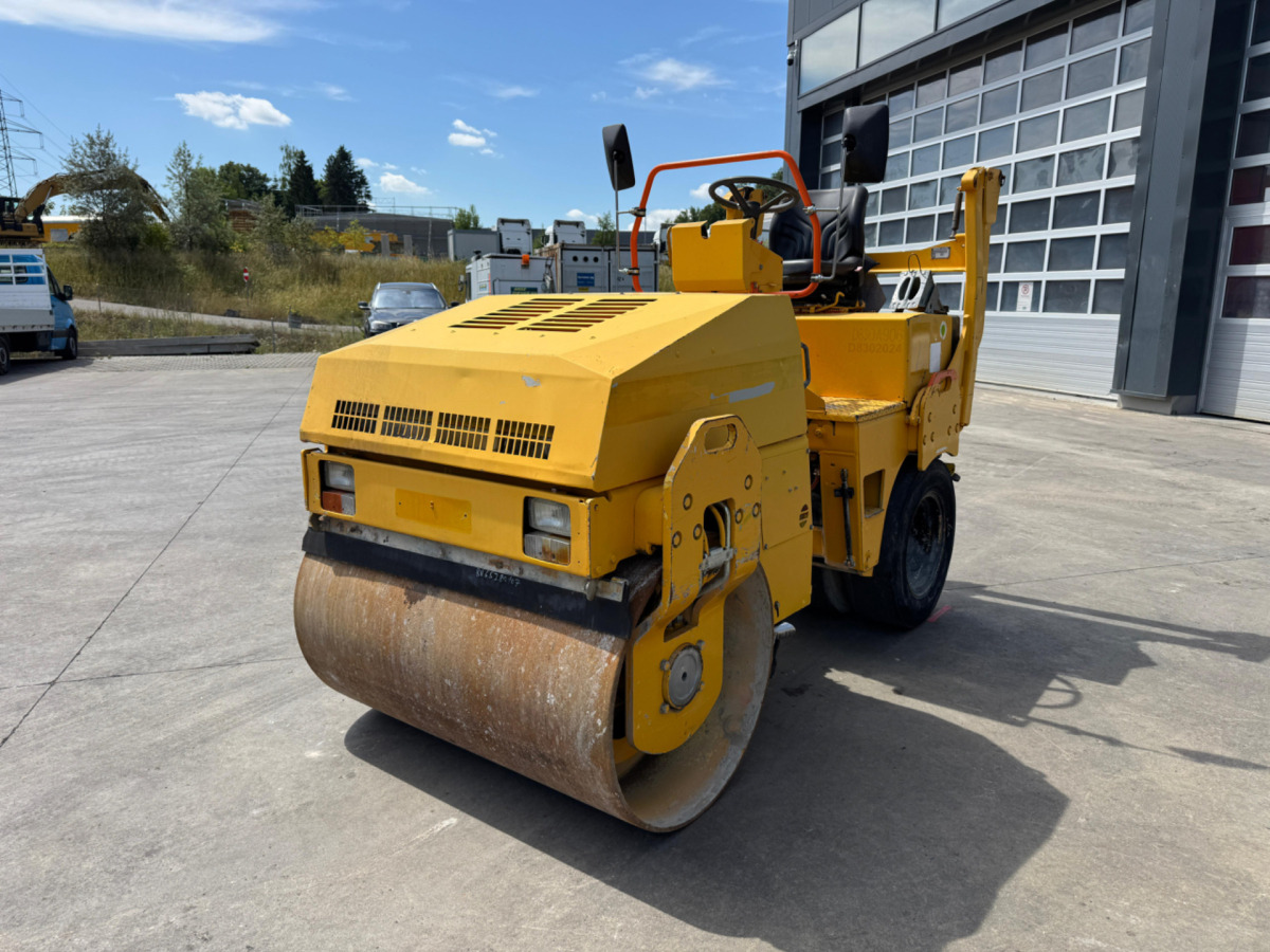 BOMAG BW135 - Apisonadora de asfalto: foto 1 BOMAG BW135 - Apisonadora de asfalto: foto 1