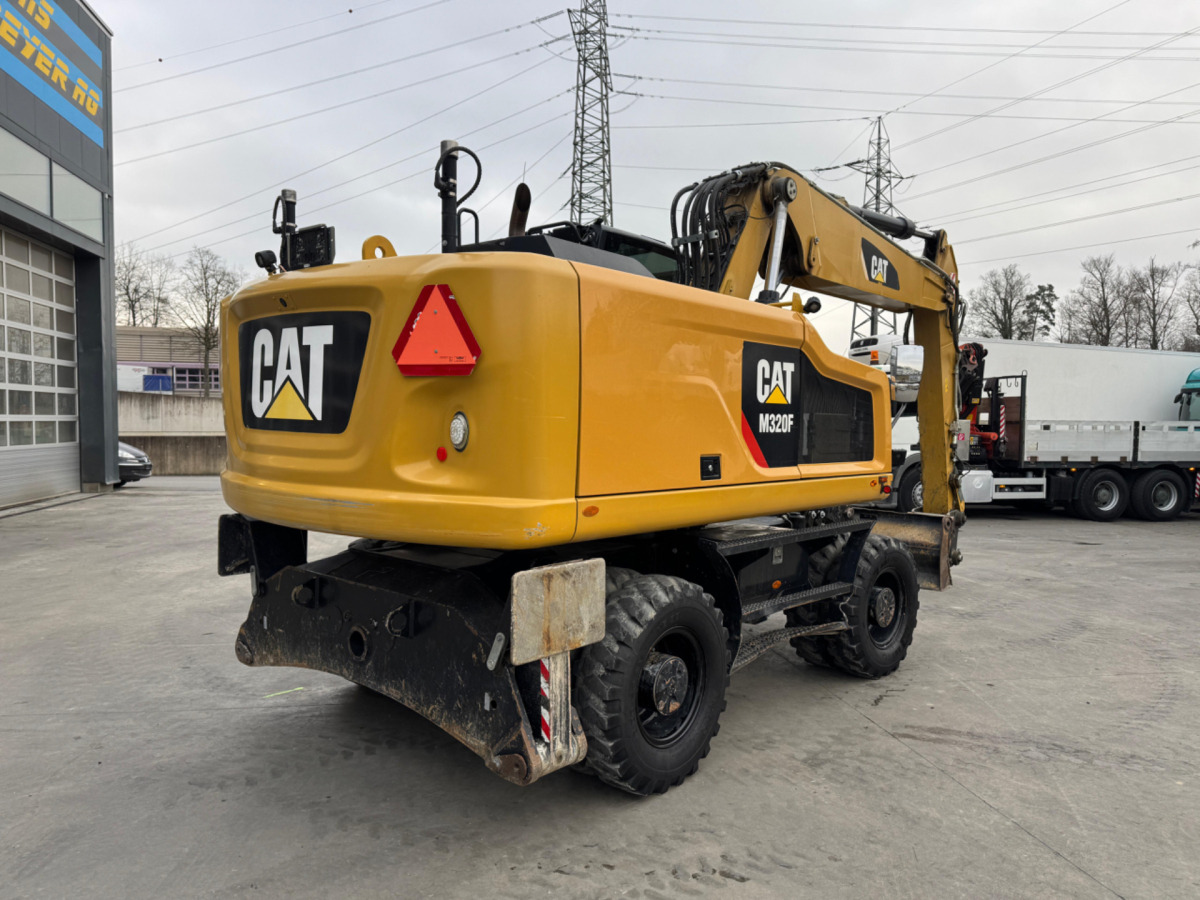 CATERPILLAR M320F Oilquick - Excavadora de ruedas: foto 4 CATERPILLAR M320F Oilquick - Excavadora de ruedas: foto 4