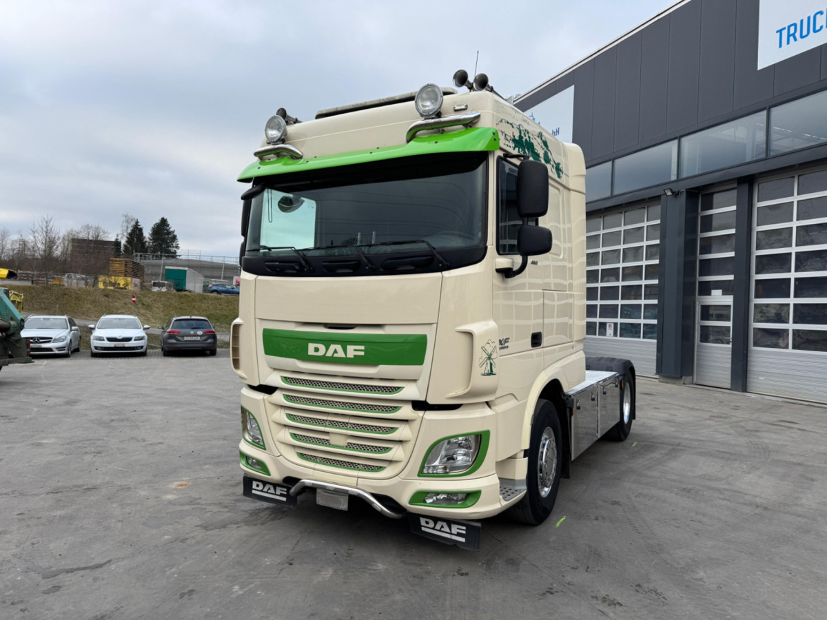 DAF XF460 4x2 - Cabeza tractora: foto 1 DAF XF460 4x2 - Cabeza tractora: foto 1