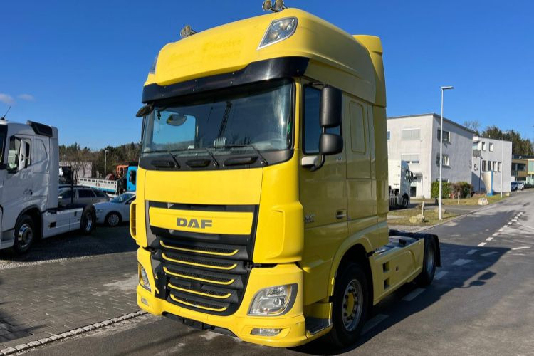 DAF XF510 4x2 - Cabeza tractora: foto 1 DAF XF510 4x2 - Cabeza tractora: foto 1