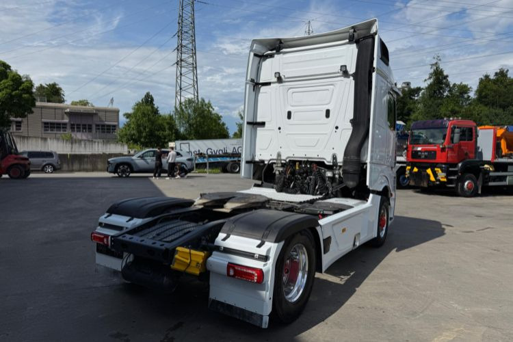 Mercedes-Benz Actros 1851 4x4 Hydraulik - Cabeza tractora: foto 5 Mercedes-Benz Actros 1851 4x4 Hydraulik - Cabeza tractora: foto 5