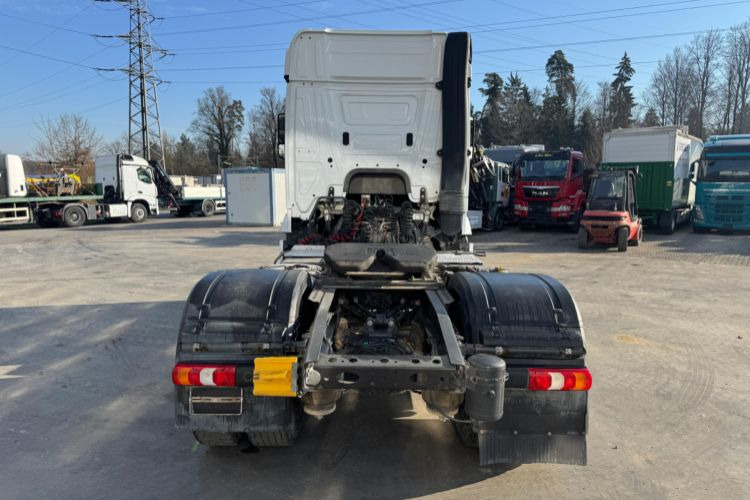 Mercedes-Benz Arocs 1851 4x4H Kipphydraulik - Cabeza tractora: foto 5 Mercedes-Benz Arocs 1851 4x4H Kipphydraulik - Cabeza tractora: foto 5