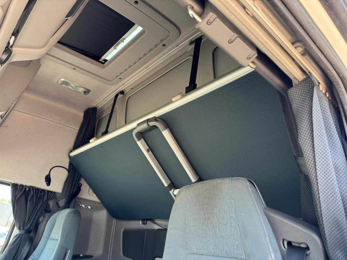 Cabeza tractora VOLVO FH-460 4x2: foto 14