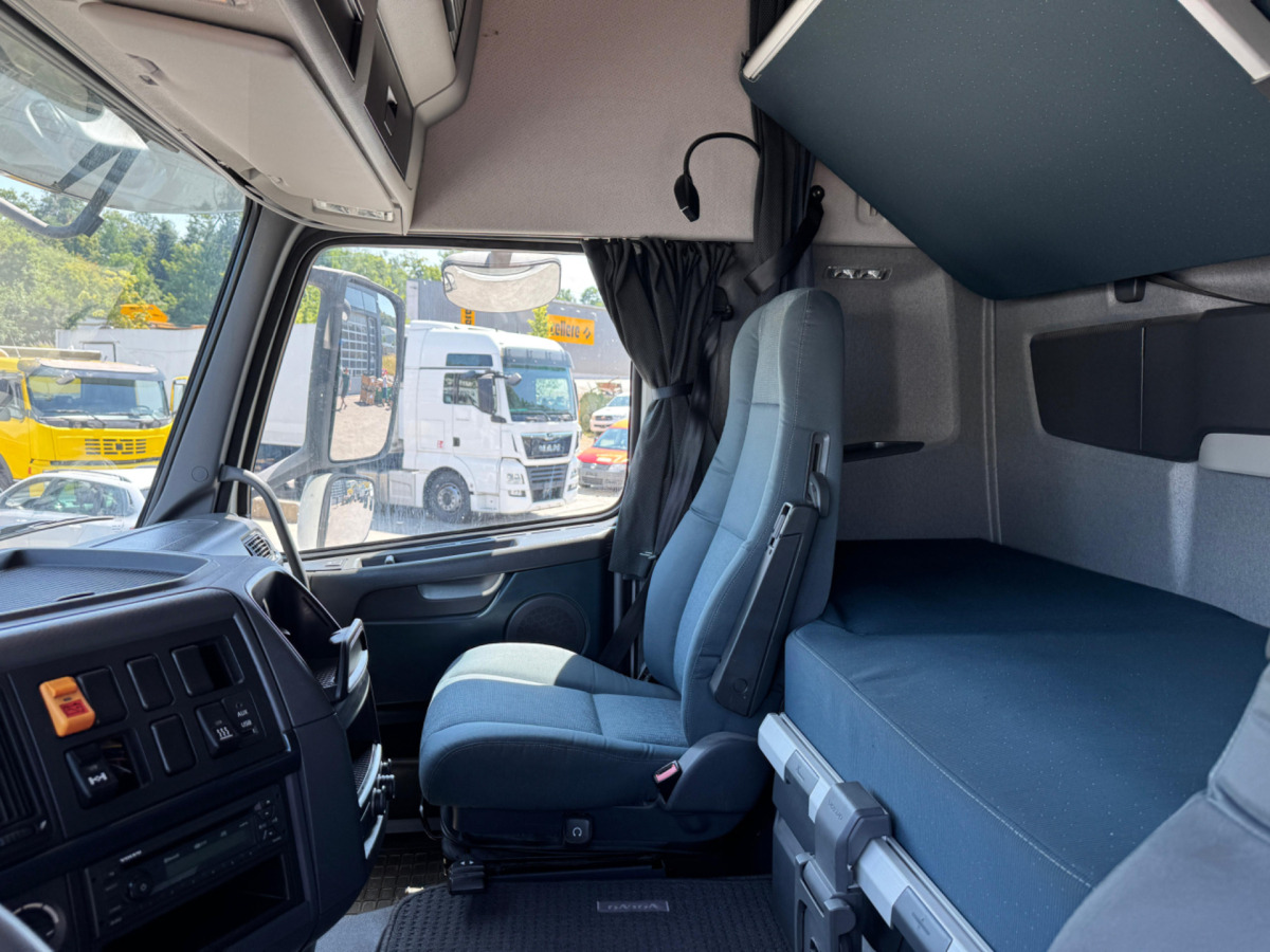 Cabeza tractora VOLVO FH-460 4x2: foto 15