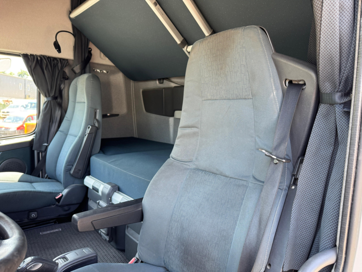 Cabeza tractora VOLVO FH-460 4x2: foto 13