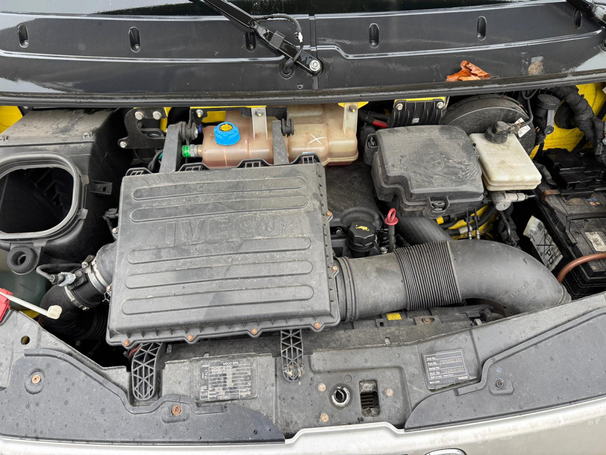 Caja abierta furgoneta, Furgoneta combi IVECO Daily 35C15 4x2: foto 11