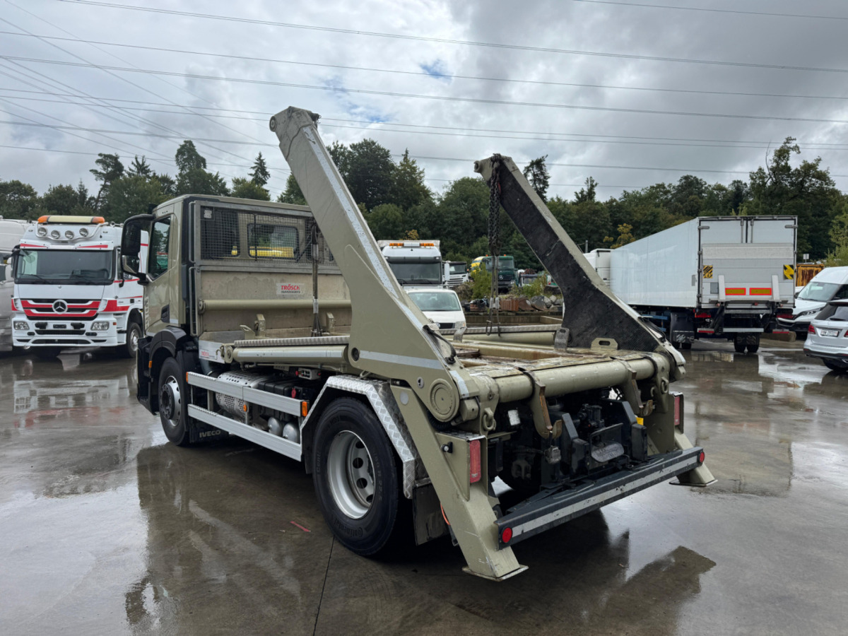 Camión portacontenedor de cadenas IVECO S Way 420 4x2 Trösch: foto 7