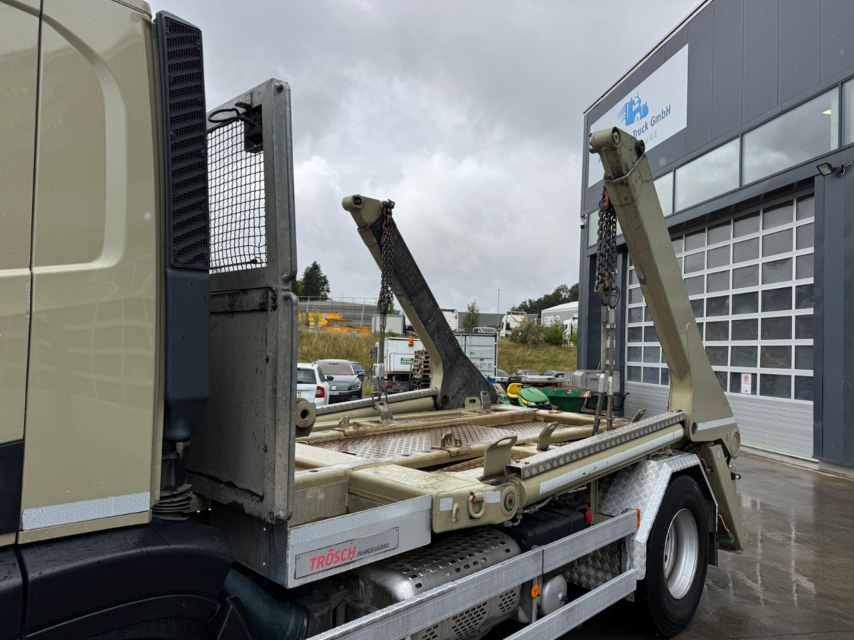 Camión portacontenedor de cadenas IVECO S Way 420 4x2 Trösch: foto 9