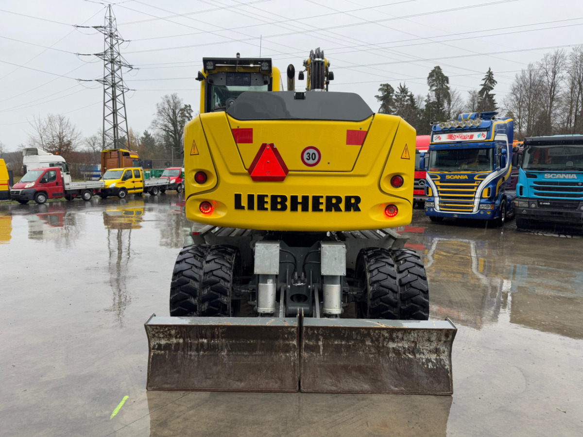 LIEBHERR 910 Compact Litronic Powertilt - Excavadora de ruedas: foto 5 LIEBHERR 910 Compact Litronic Powertilt - Excavadora de ruedas: foto 5