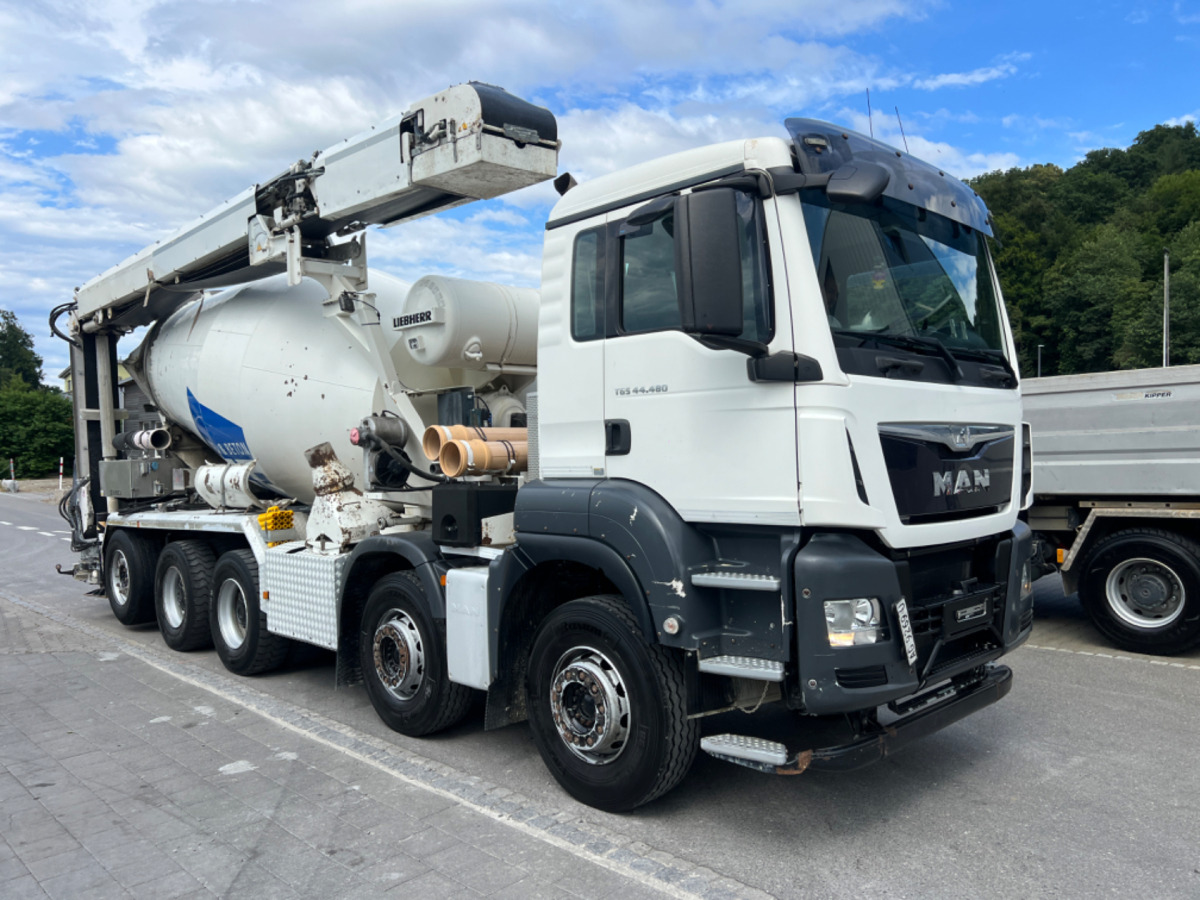 MAN TGS 35.480 10x4 10m3 Förderband 17M Liebherr - Camión hormigonera: foto 3 MAN TGS 35.480 10x4 10m3 Förderband 17M Liebherr - Camión hormigonera: foto 3
