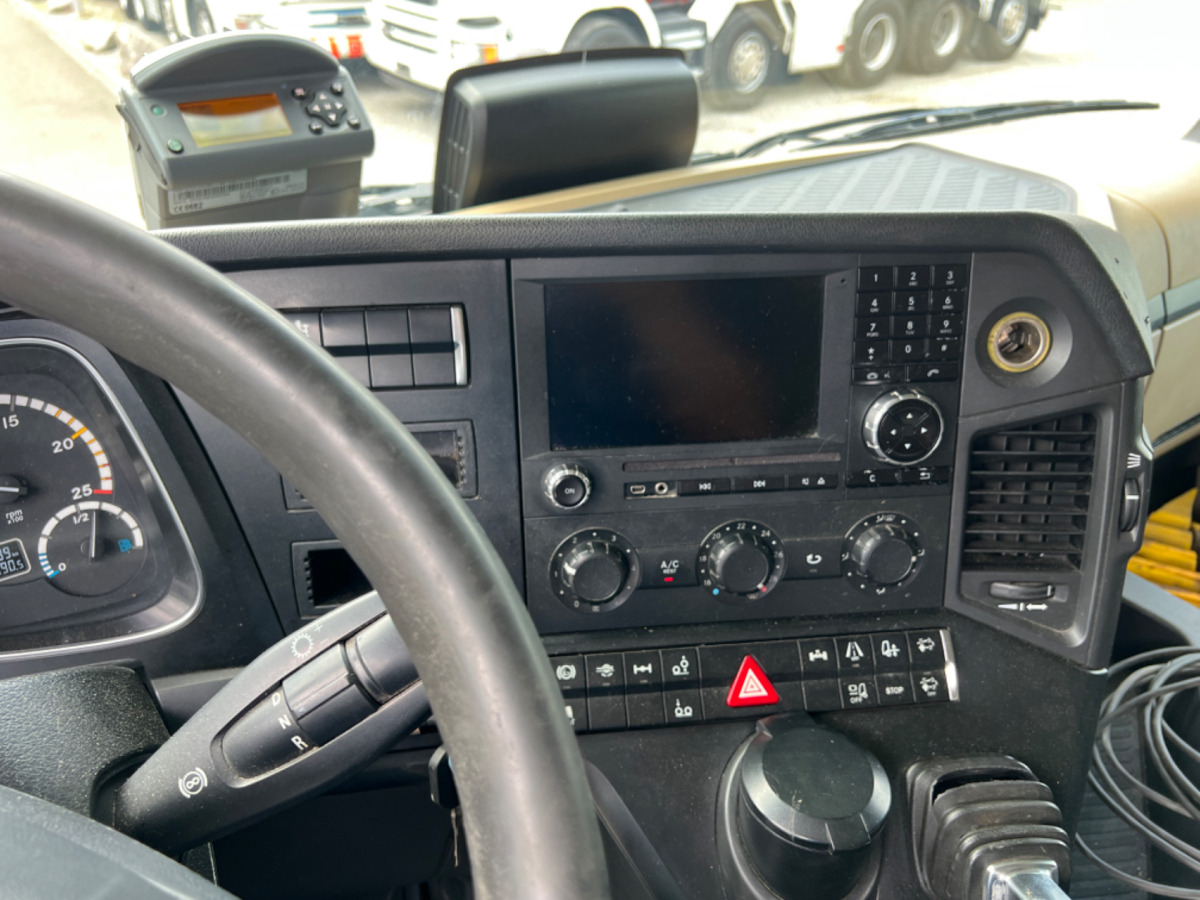 Camión chasis MERCEDES Actros 2543 6x2: foto 18