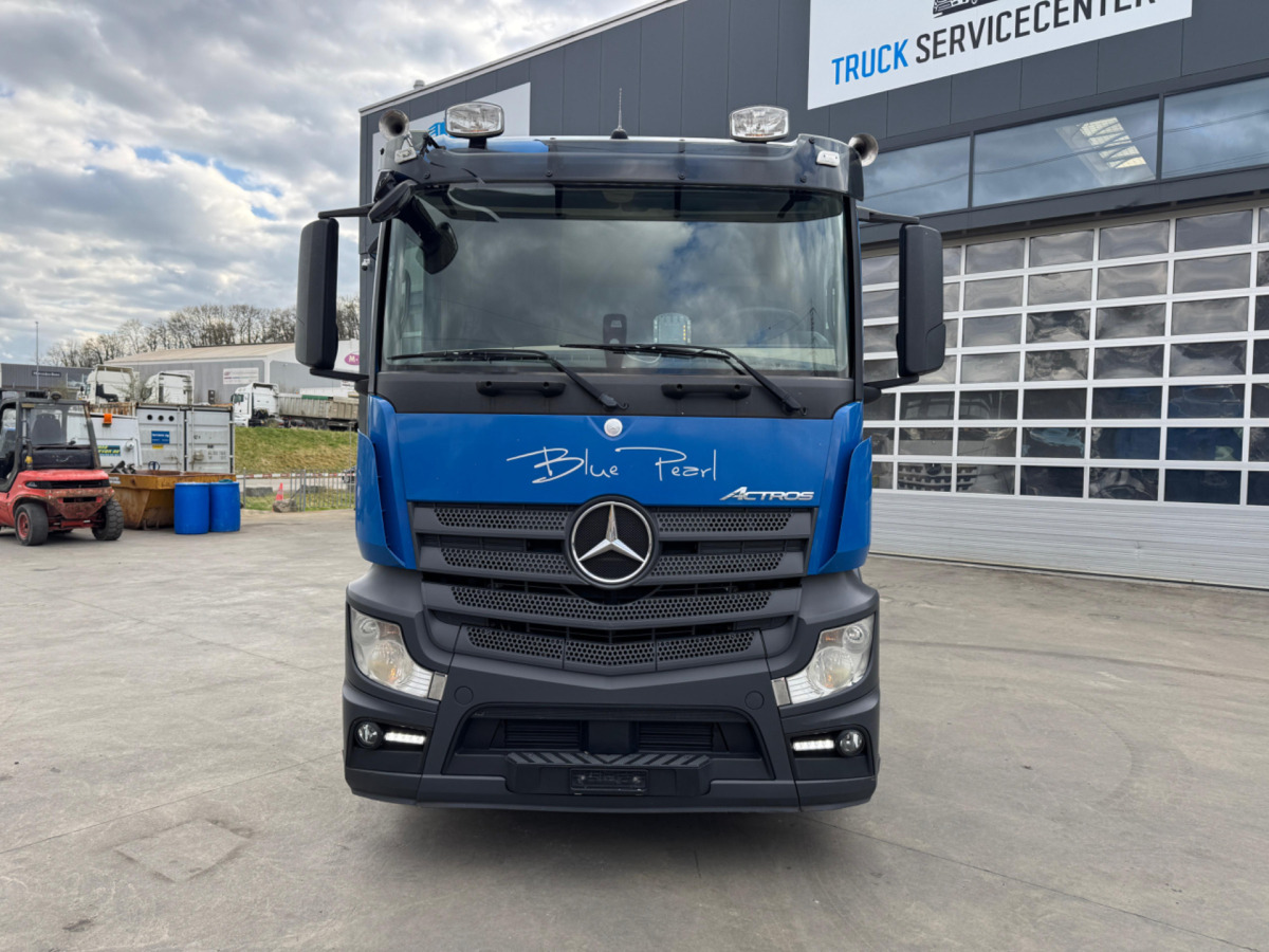 MERCEDES Actros 2545 6x2 - Camión chasis: foto 2 MERCEDES Actros 2545 6x2 - Camión chasis: foto 2