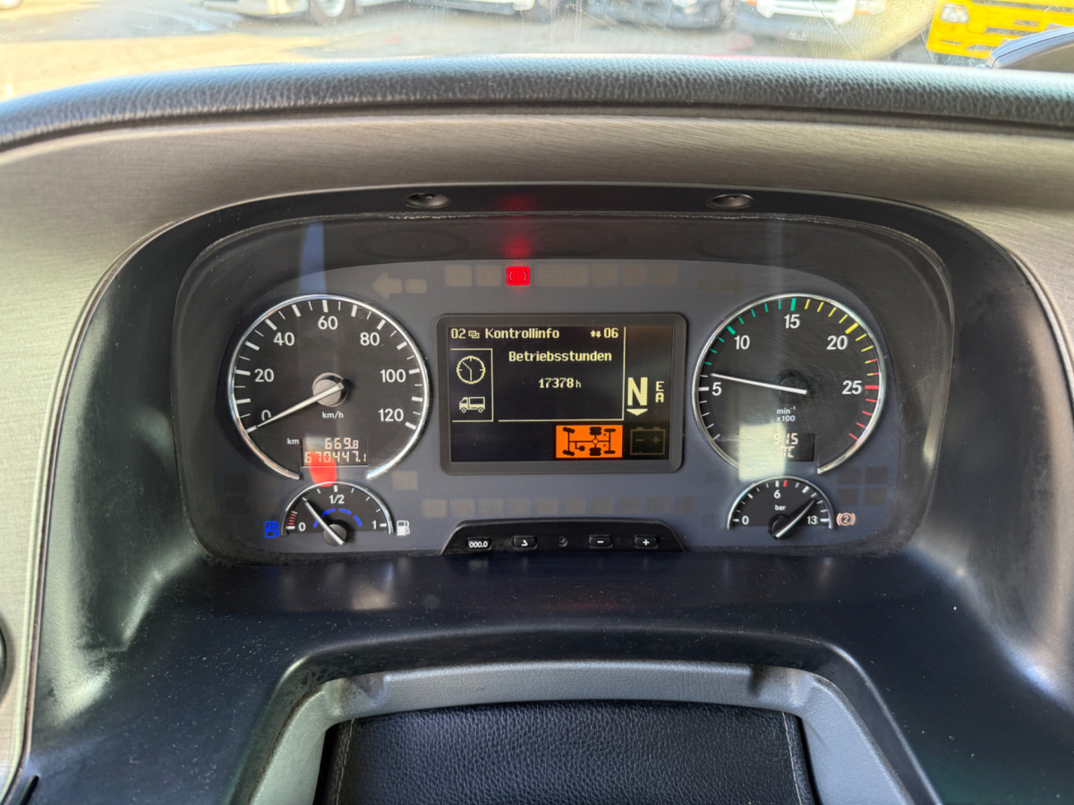 Camión grúa MERCEDES Actros 2548 6x2 Hiab 244-5: foto 17