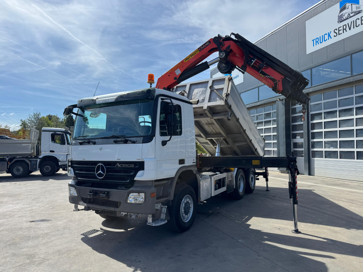 MERCEDES Actros 2641 6x4-4 PK29000-7 Kipper - Camión grúa: foto 1 MERCEDES Actros 2641 6x4-4 PK29000-7 Kipper - Camión grúa: foto 1
