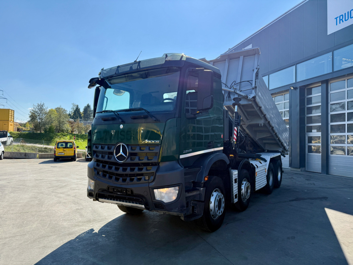 MERCEDES Arocs 3242 8x4 Hiab 166-4 - Camión volquete, Camión grúa: foto 1 MERCEDES Arocs 3242 8x4 Hiab 166-4 - Camión volquete, Camión grúa: foto 1