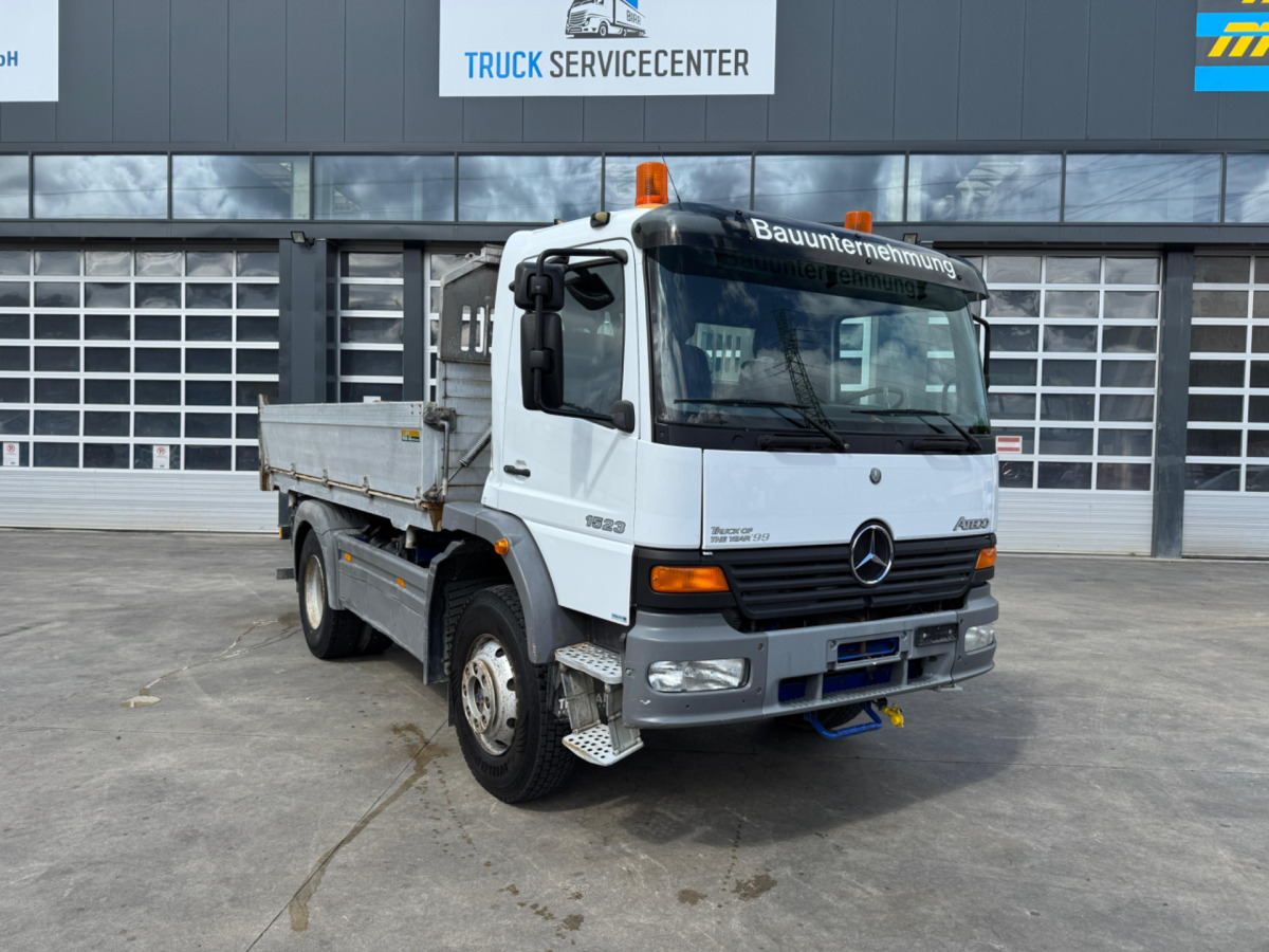 MERCEDES Atego 1523 4x4 3S Kipper - Camión volquete: foto 4 MERCEDES Atego 1523 4x4 3S Kipper - Camión volquete: foto 4