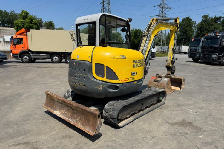 Neuson 6003 - Excavadora de cadenas: foto 4 Neuson 6003 - Excavadora de cadenas: foto 4