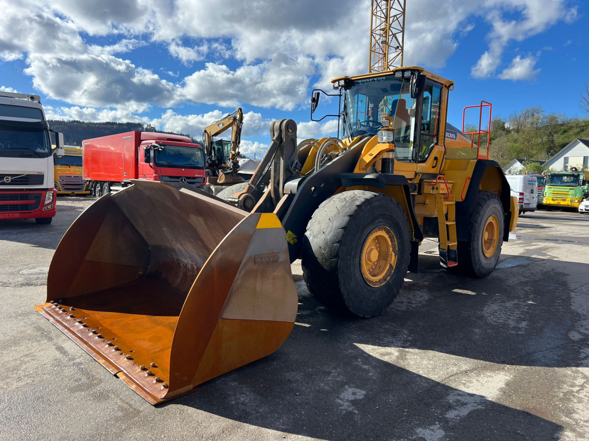 VOLVO L180H - Cargadora de ruedas: foto 2 VOLVO L180H - Cargadora de ruedas: foto 2