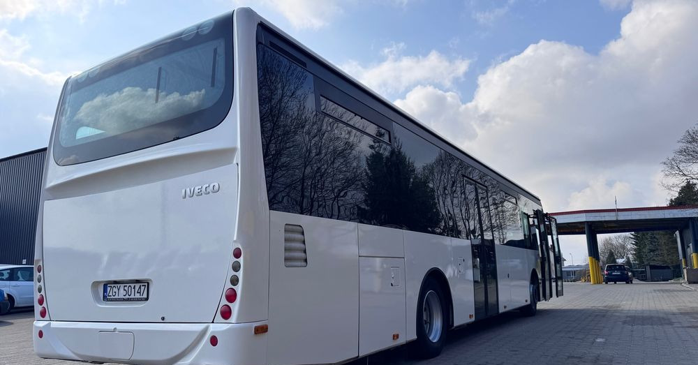 Irisbus Crossway LE / Manualna skrzynia biegów / 36 miejsc / niskowejściowy / Cena: 62000zł netto - Autobús urbano: foto 2 Irisbus Crossway LE / Manualna skrzynia biegów / 36 miejsc / niskowejściowy / Cena: 62000zł netto - Autobús urbano: foto 2