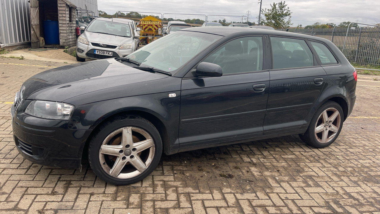 AUDI A3 1.9 TDI - Hatchback: foto 2 AUDI A3 1.9 TDI - Hatchback: foto 2