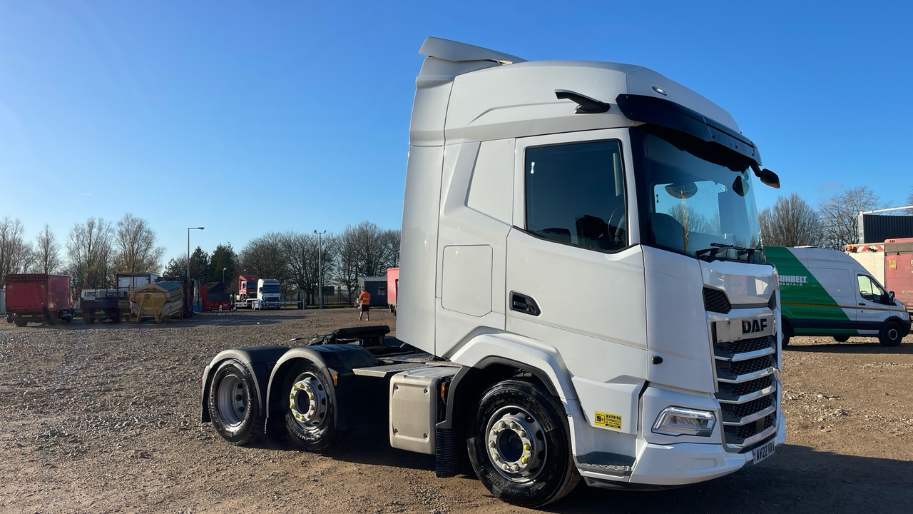 DAF XF 530 - Cabeza tractora: foto 1 DAF XF 530 - Cabeza tractora: foto 1