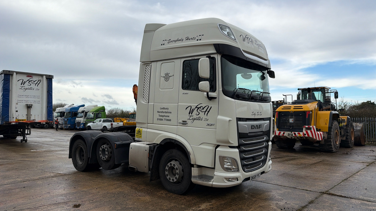 DAF XF 530 - Cabeza tractora: foto 1 DAF XF 530 - Cabeza tractora: foto 1