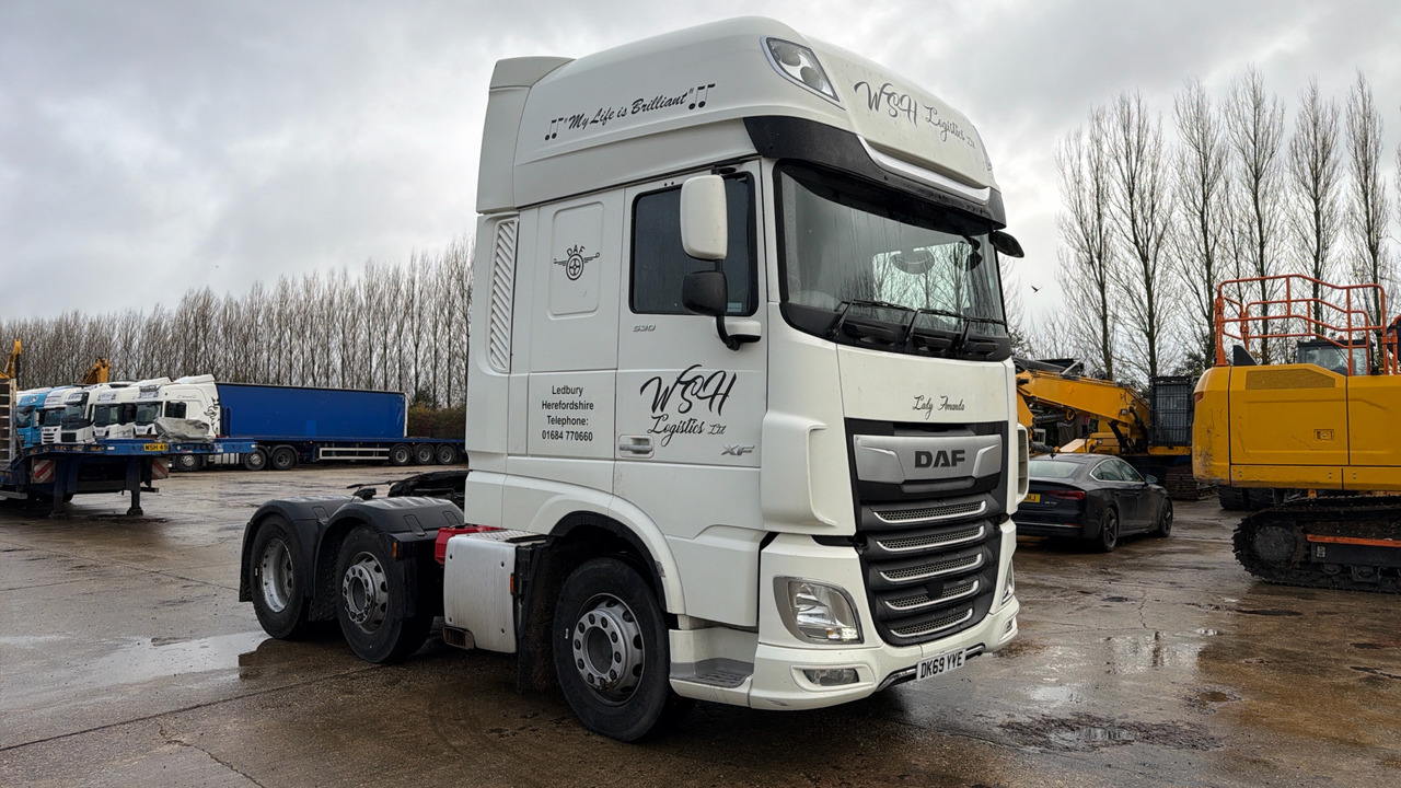 DAF XF 530 - Cabeza tractora: foto 1 DAF XF 530 - Cabeza tractora: foto 1