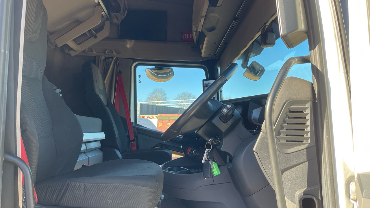 DAF XF 530 - Cabeza tractora: foto 5 DAF XF 530 - Cabeza tractora: foto 5