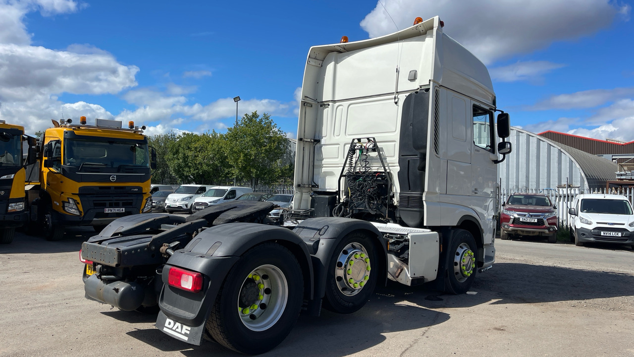 DAF XF 530 - Cabeza tractora: foto 4 DAF XF 530 - Cabeza tractora: foto 4