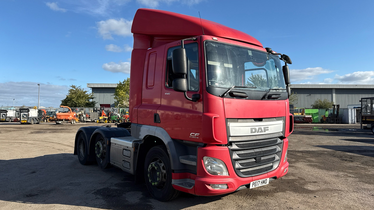 Daf CF 440 - Cabeza tractora: foto 1 Daf CF 440 - Cabeza tractora: foto 1