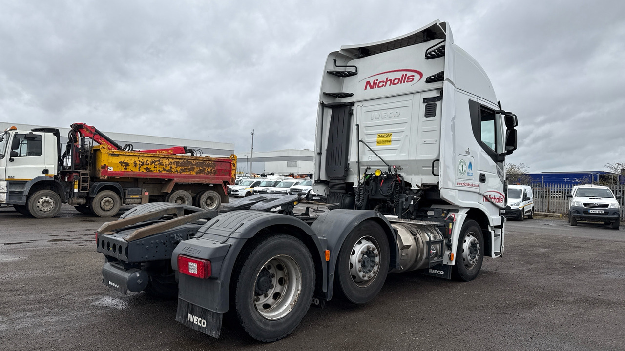 IVECO STRALIS 460 NP - Cabeza tractora: foto 4 IVECO STRALIS 460 NP - Cabeza tractora: foto 4